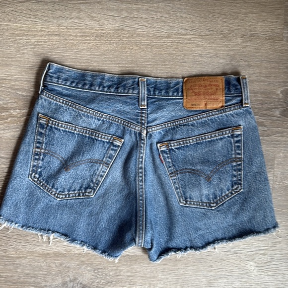 REFORMATION Repurposed Distressed Denim Jean Shorts M - Picture 7 of 9